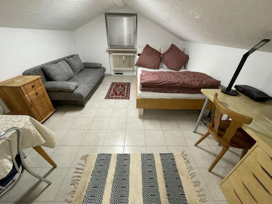 Comfortable In Commercial Centre * Унтерхахинг